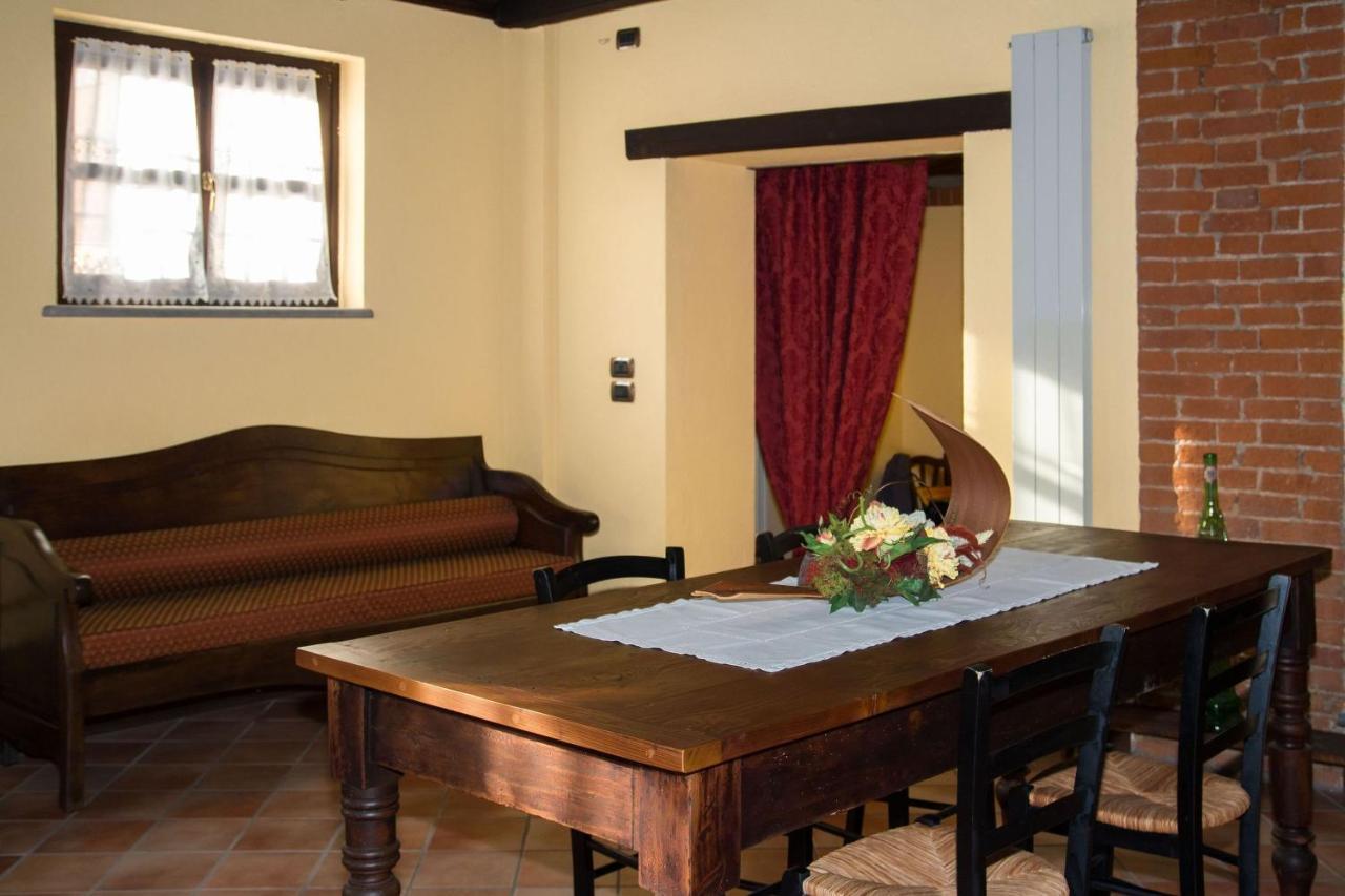 Airasca Casa Del Grande Vecchio Bed & Breakfast エクステリア 写真