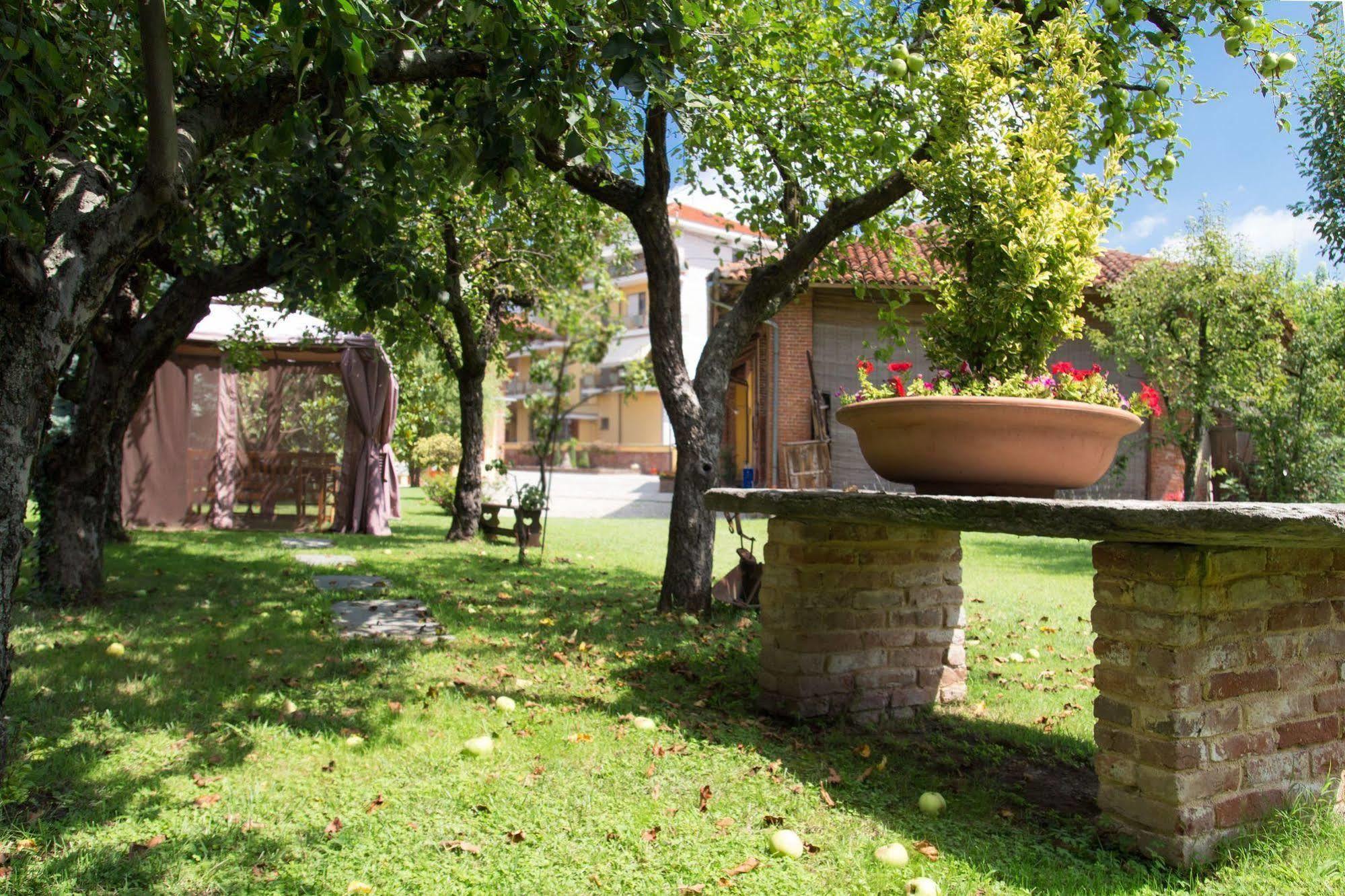 Airasca Casa Del Grande Vecchio Bed & Breakfast エクステリア 写真